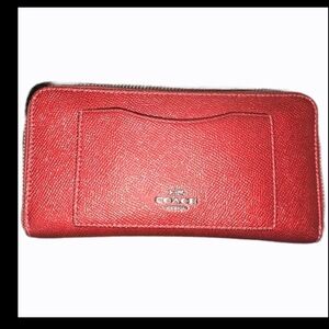 Coach Red Leather Metallic Wallet Never Used 16 Card‎ Slots Zipper Inside Pocket